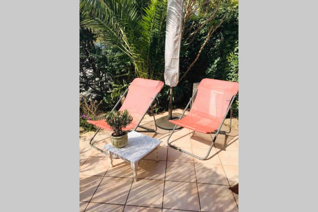 La Petite Pinede Studio Climatise Proche Plage Sanary-sur-Mer Buitenkant foto
